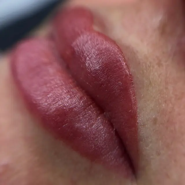 Powder Lips 🫧

Scorri fino in fondo per vedere il prima ✨

#browbarpavia #marinabrowartist #powderlips #lipblush #powderlipspavia #pmupavia #pmumilano #microblading #microbladingpavia